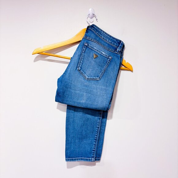 GUESS Brittney Light Wash Low-Rise Skinny Jeans | Size 26* - Picture 8 of 11